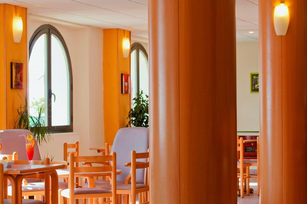 Vtf Le Grand Hotel Montgenèvre Eksteriør billede